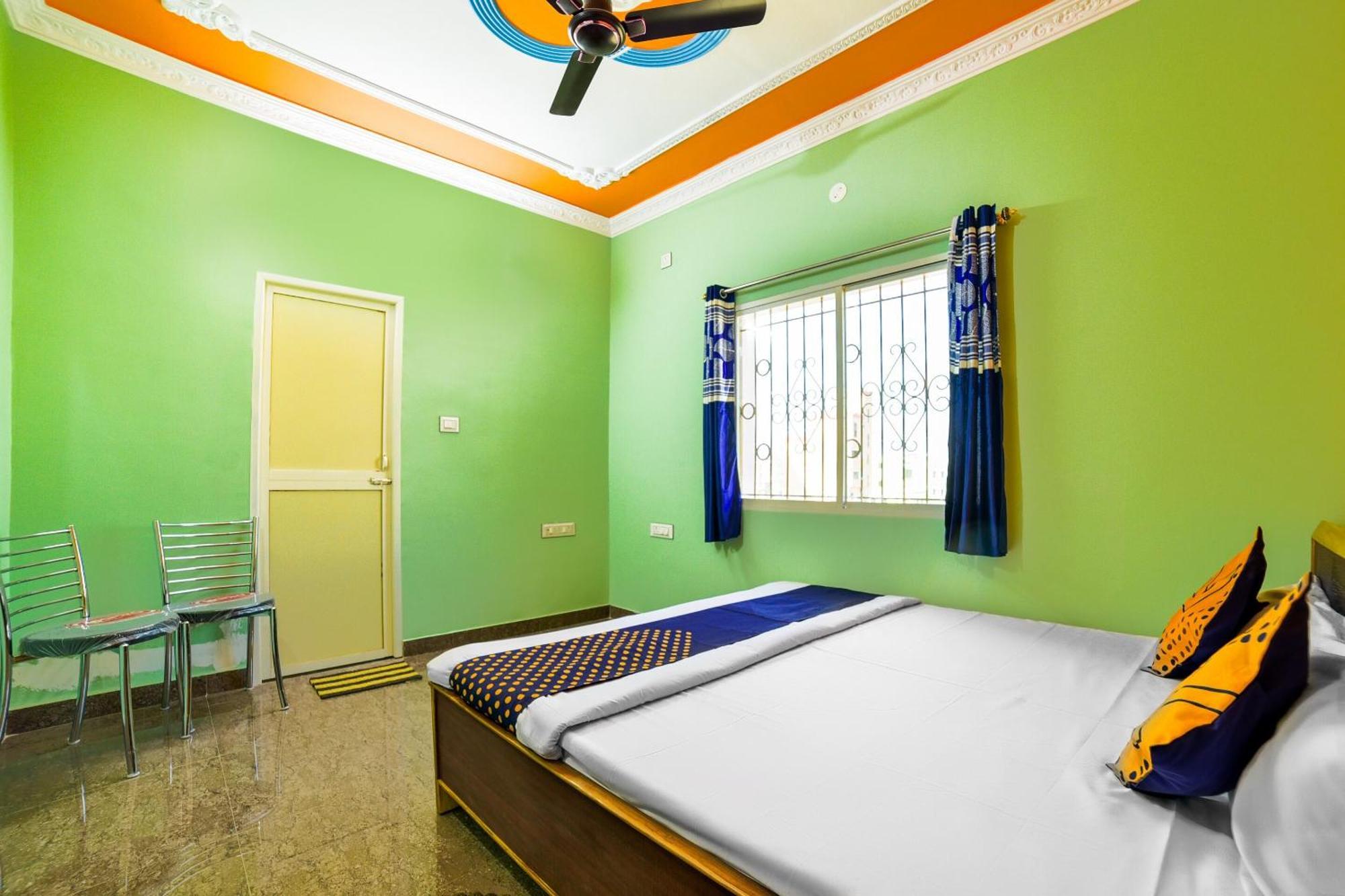 Spot On Devlok Guest House Patna  Exteriör bild